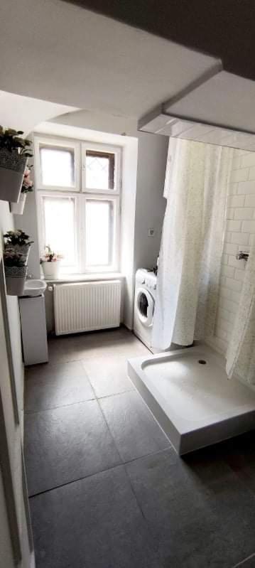 Godot Apartman Miskolc Luaran gambar