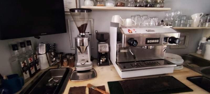 Godot Apartman Miskolc Luaran gambar